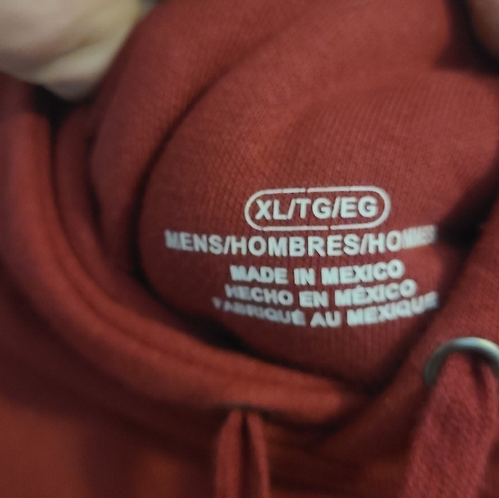 Colorado Avalanche Hoodie - Picture 2 of 3